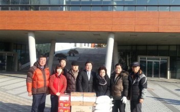 노인PC교실 &#034;송산서원&#034; 남을 돕는 일을 생각하는 모임 설명절 선물 전달 이미지